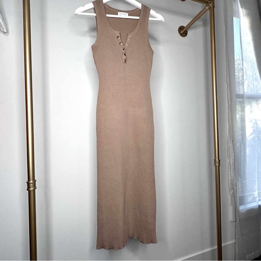 Blu Pepper Knit Ribbed Dress Midi Bodycon Fits Small to Large Taupe Brown